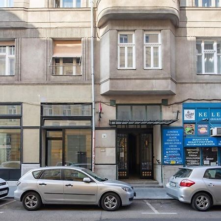 Central Room For Solo Traveller Budapest Luaran gambar